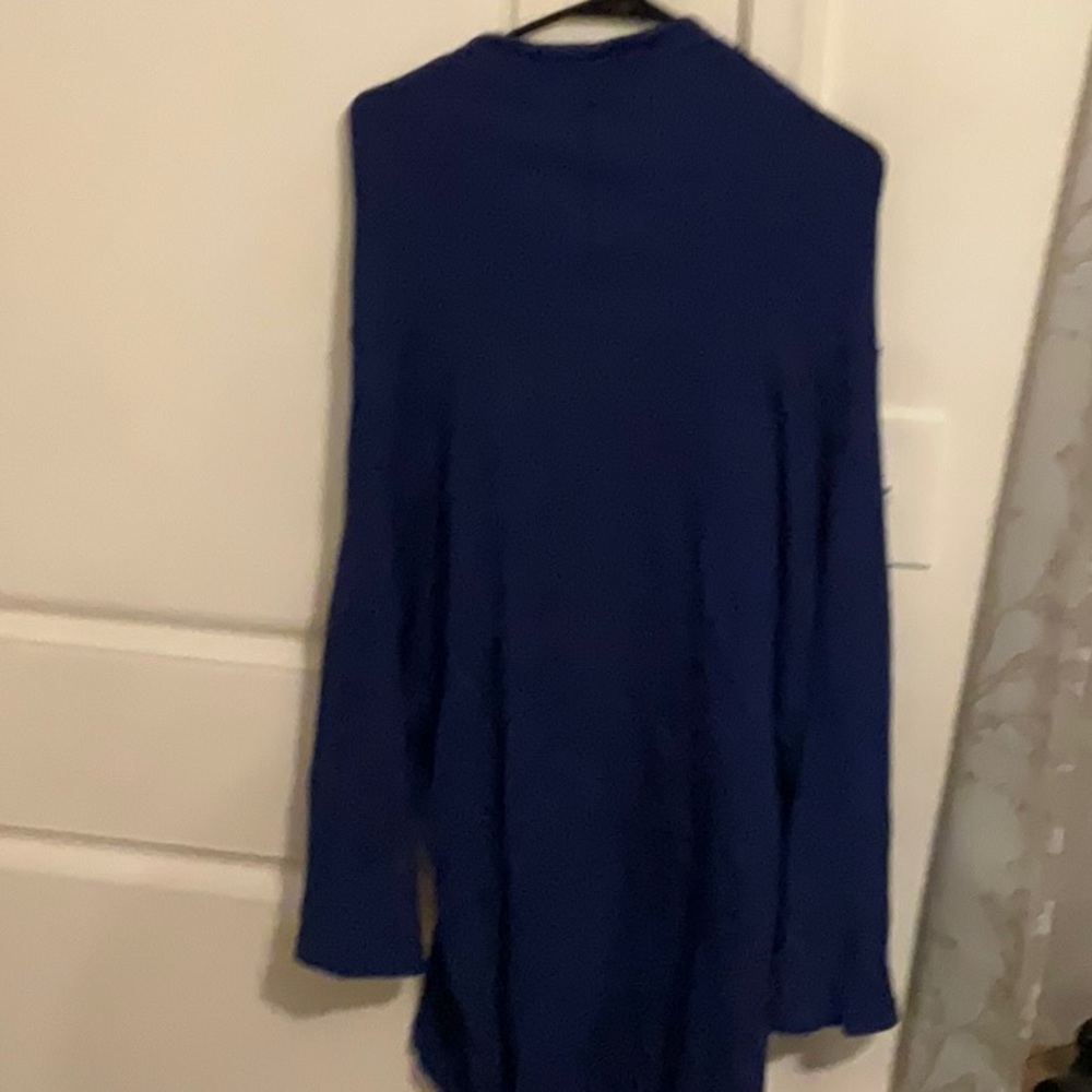 Blue sweater - Picture 2 of 2